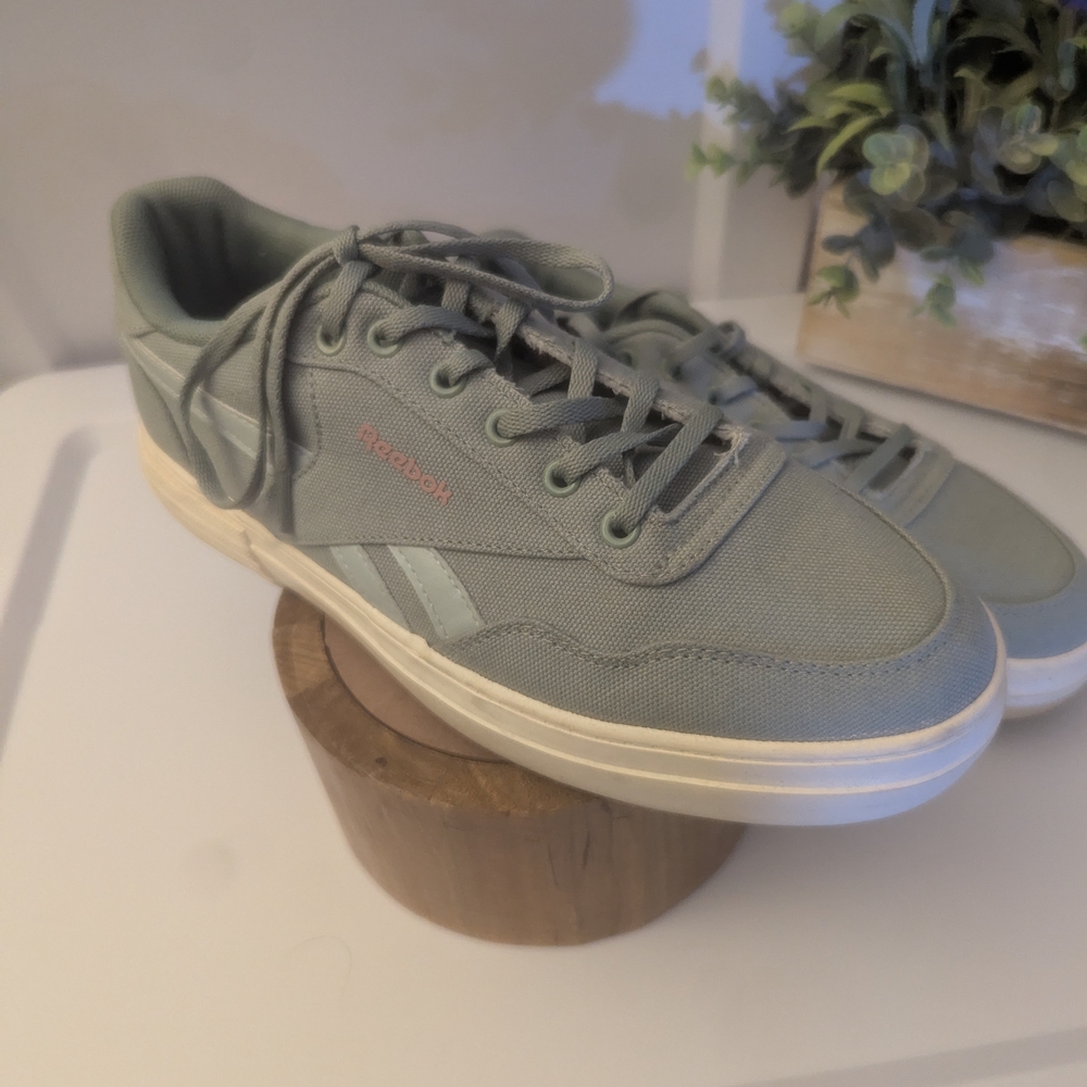 Reebok Men's Gray Sneakers